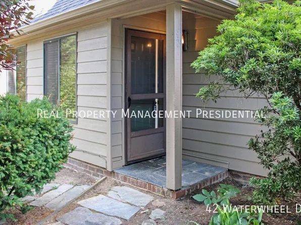 42 Waterwheel Dr, Charlottesville, VA 22902
