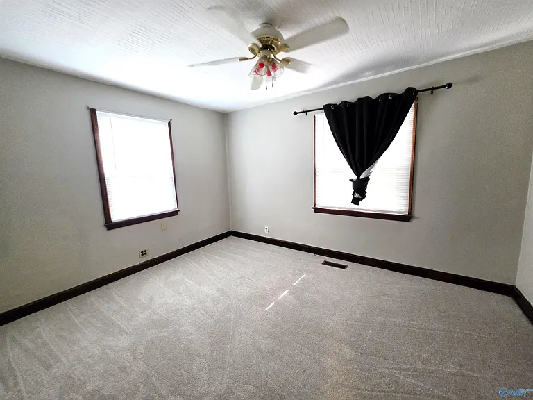 2007 Vanderbilt Cir SW — Photo 12