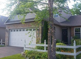 3048 Village Dr, Center Valley, PA 18034