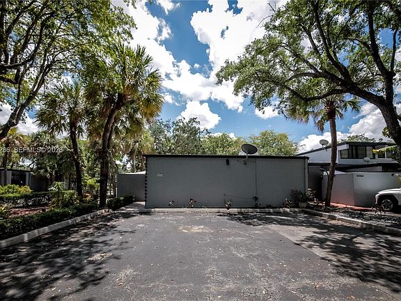 2nd image of 6380 Jack Rabbit Ln