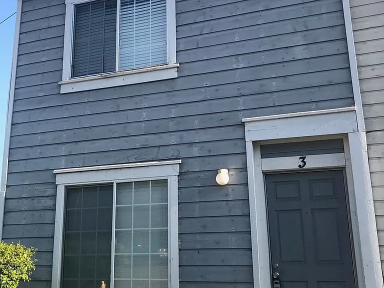 109Mich — Photo 7
