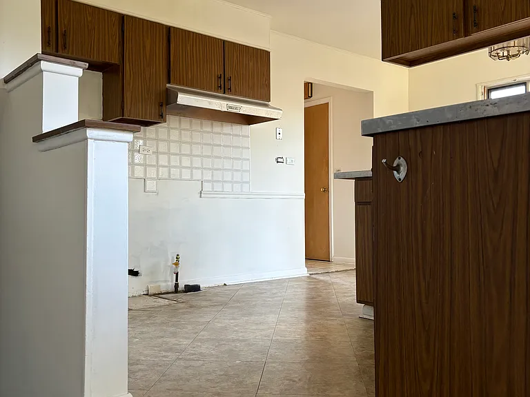 10923 Windsor Dr — Photo 9