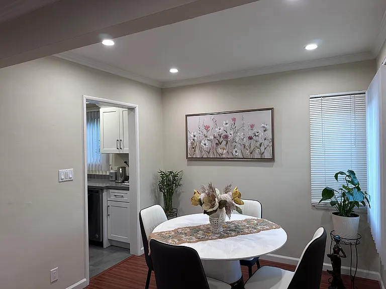 1811 Sherer Ln — Photo 4