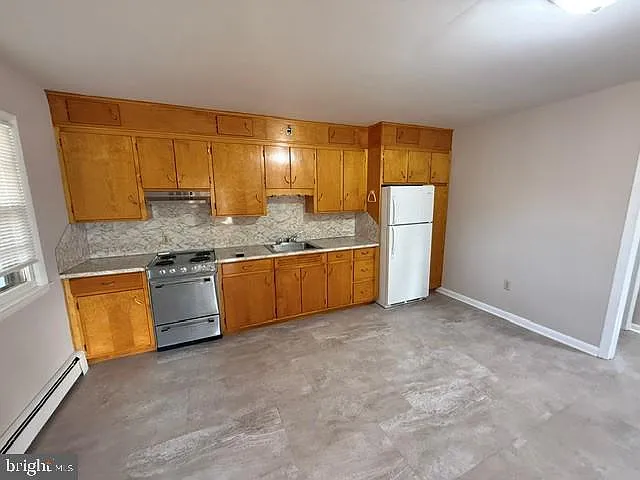 2 bed, 1020 sqft, $1,295 — Photo 2