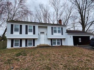 2621 Armada St, Herndon, VA 20171