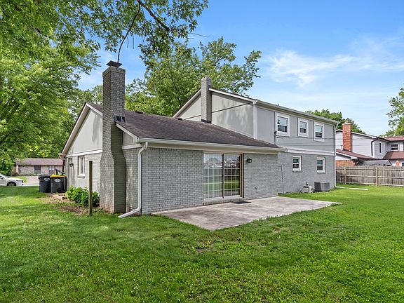 2nd image of 3210 Wayside Ln