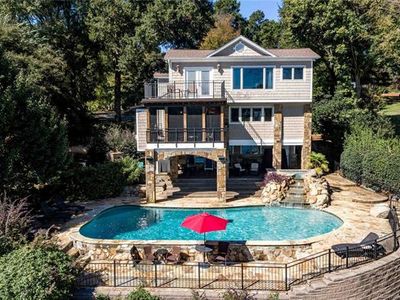 9659 Island Point Rd, Sherrills Ford, NC, 28673