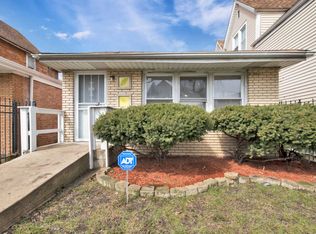 9426 S Champlain Ave, Chicago, IL 60619