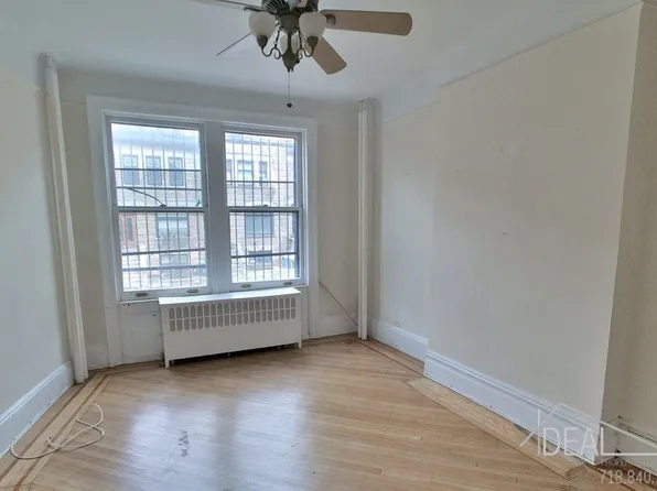 496 E 4th St #1, Brooklyn, NY 11218