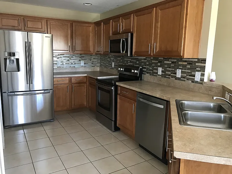 4020 Pemberly Pines Cir — Photo 8