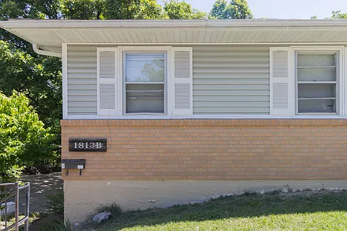 1813 Sunrise Dr Photo 1