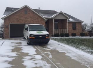 142 E Junco Dr, Kouts, IN 46347