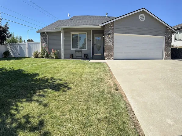 200 N 78th Ave, Yakima, WA 98908