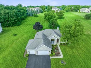 10N744 Oak Ridge Dr, Elgin, IL 60124