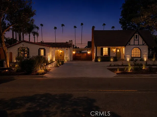 4351 Beatty Dr — Photo 3