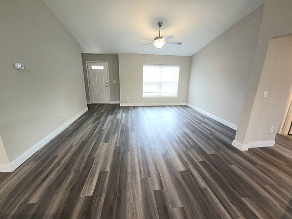 3rd image of 2959 W Buccaneer Ln