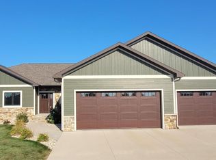 611 Sunflower Ave, Sheldon, IA 51201