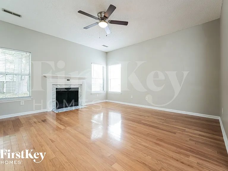 103 Monsarret Ln — Photo 10