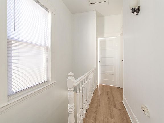 2nd image of 1308 27th St Floor 2