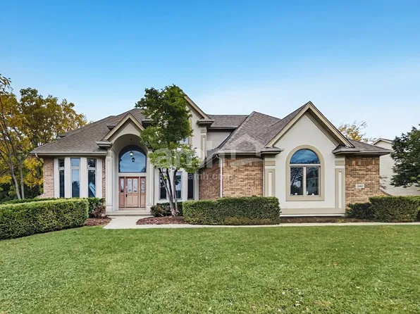 25002 W Nicklaus Way, Antioch, IL 60002