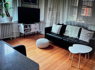 2037 Delancey St APT 2R, Philadelphia, PA 19103