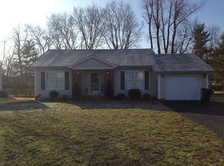 691 Hunters Ridge Dr, Hopkinsville, KY 42240