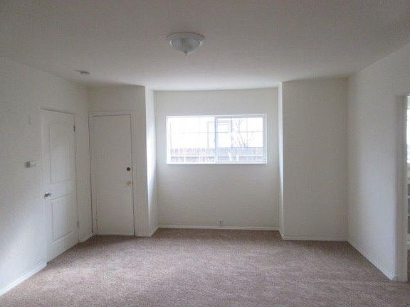 4th image of 1544 N Ferger Ave