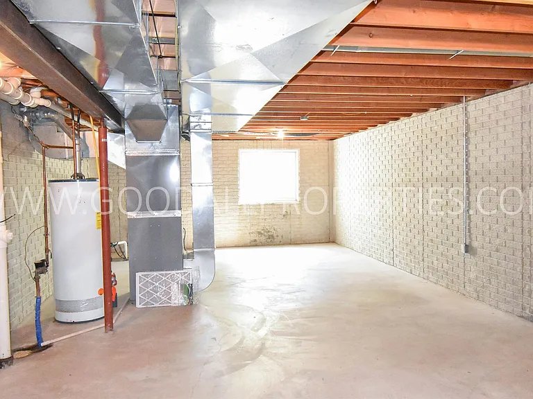 6304 NW 94th St — Photo 32
