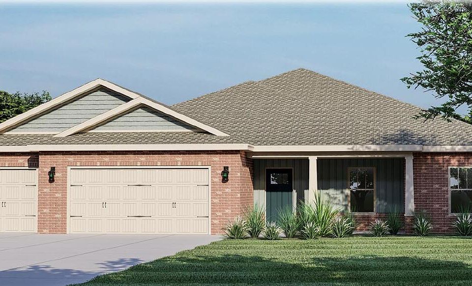 1st image of Muirfield Dr