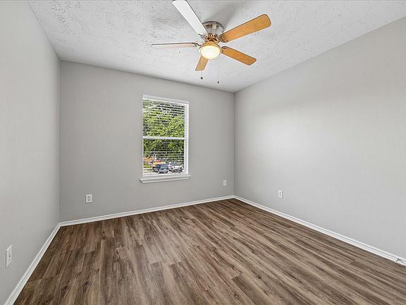 4th image of 21211 Grand Linden Ct