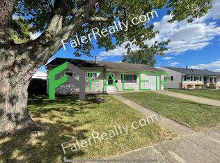 12 Lockwood Ct, Fairborn, OH 45324