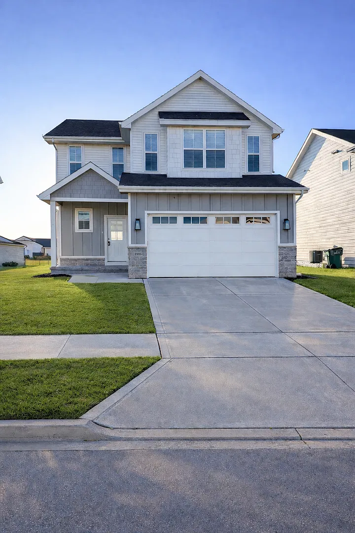 4 Bed / 2.5 Bath Home in Grimes — Photo 1