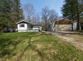 10099 Council Ct, Roscommon, MI 48653