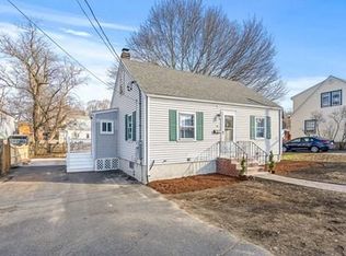 44 Sutton St, Peabody, MA 01960
