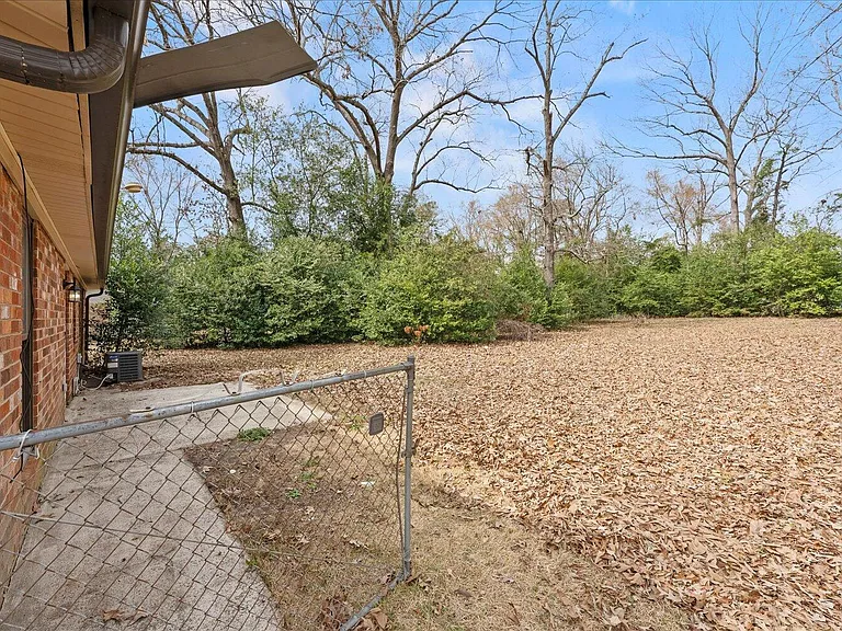2357 Basswood Dr — Photo 22