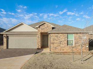 10413 SW 37th St, Mustang, OK 73064
