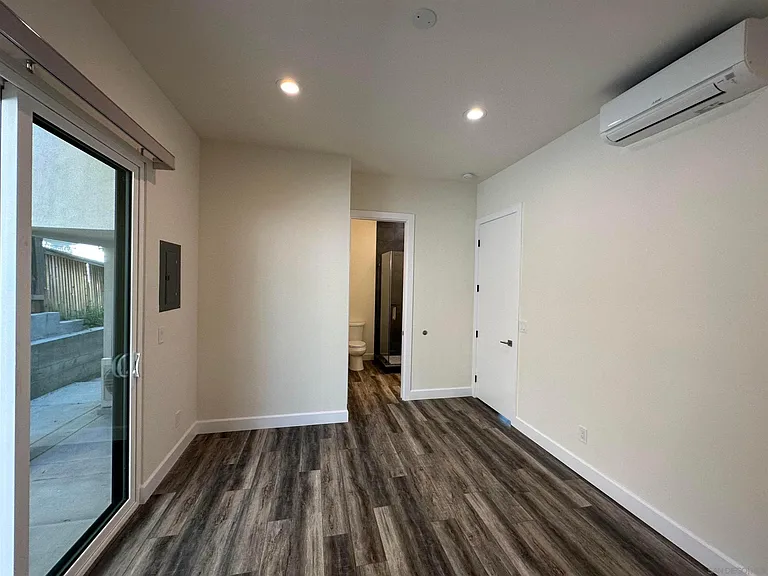 426 Sloane Ave #1 — Photo 14