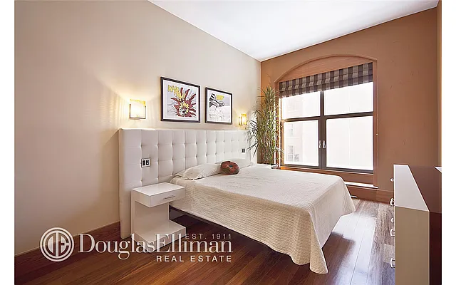 Sold by Douglas Elliman | media 27