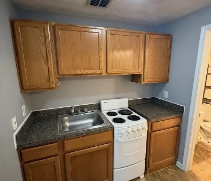 352 Unit 2 — Photo 3