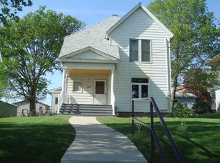 211 W Main St, West Branch, IA 52358