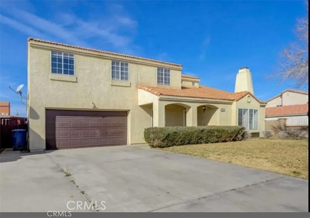 4 bed, 1670 sqft, $2,800 — Photo 2