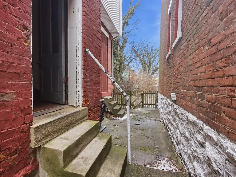 122 E University Ave #1 — Photo 14