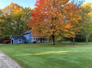 926 Webb Rd, Mineral Ridge, OH 44440