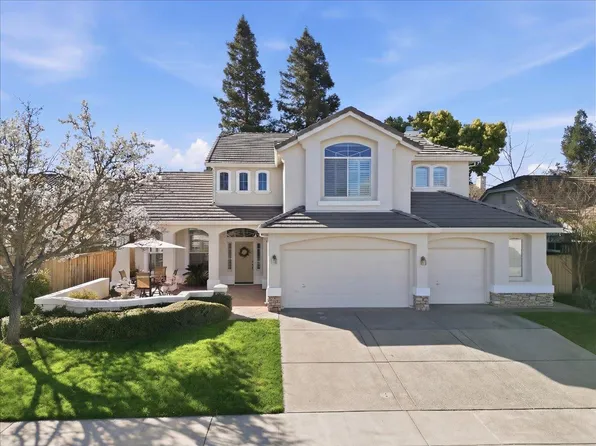 9528 Timber River Way, Elk Grove, CA 95624