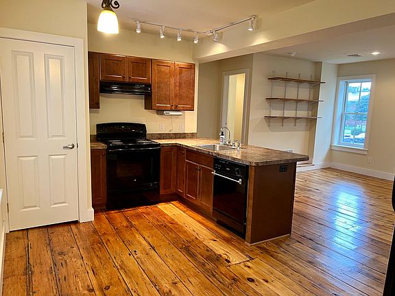 3rd image of 2 Church St #1