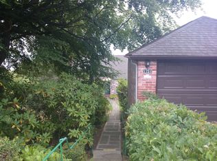 1751 Sunset Ave SW, Seattle, WA 98116