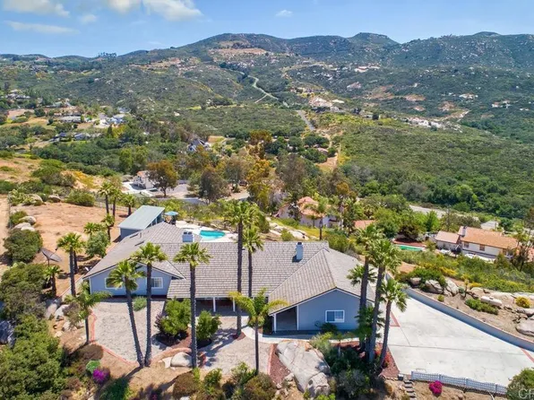 3153 Kemberly Ln, Jamul, CA 91935