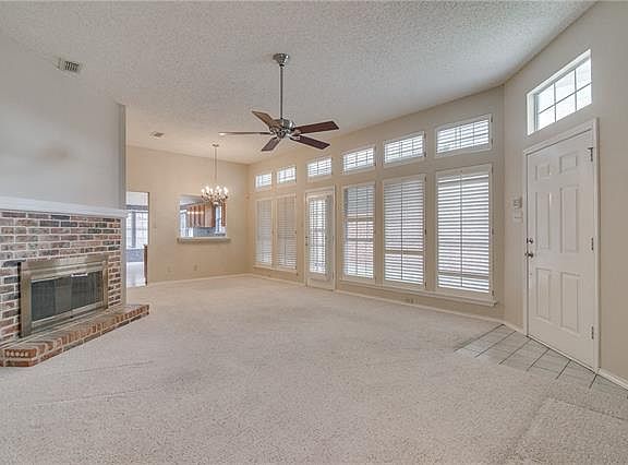 3rd image of 2727 Hickory Bend Dr