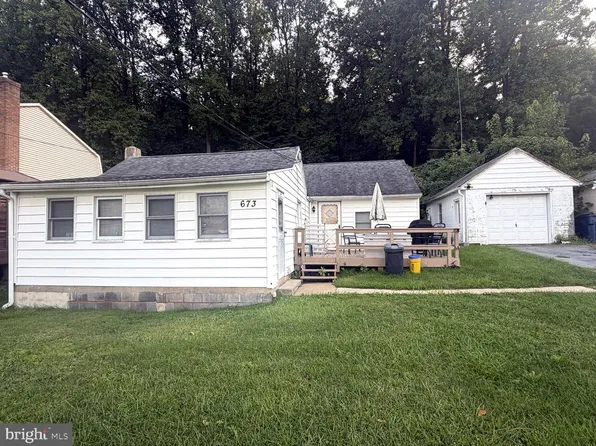 673 Fairmont Ave, Mohnton, PA 19540