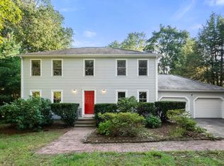 28 Knollwood Ln, Wayland, MA 01778